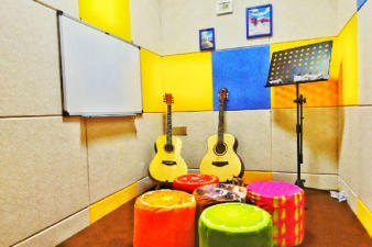 九龍坡綜合藝術培訓 聲樂、吉他、架子鼓與鋼琴課程全解析